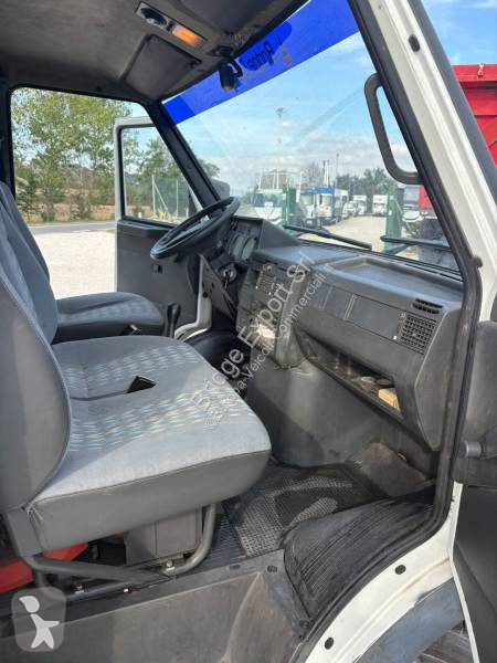 Véhicule utilitaire Iveco 35.10