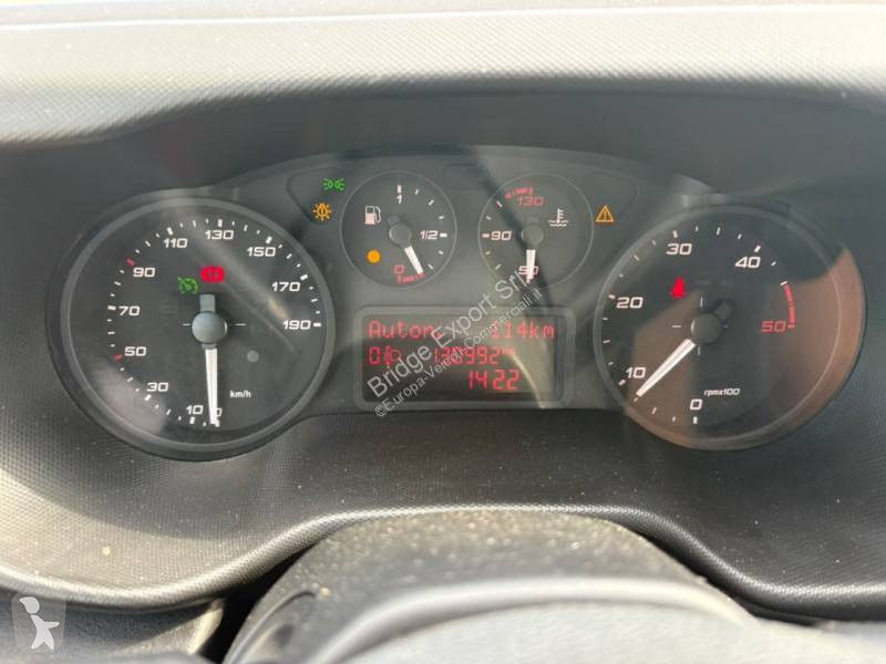 Veículo utilitário Iveco 35C14