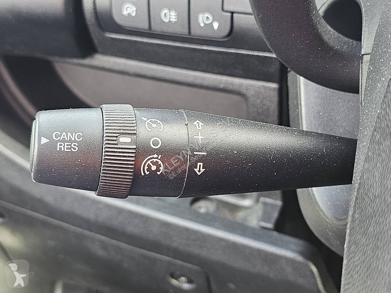 Véhicule utilitaire Peugeot 2.0 Kipper Airco...
