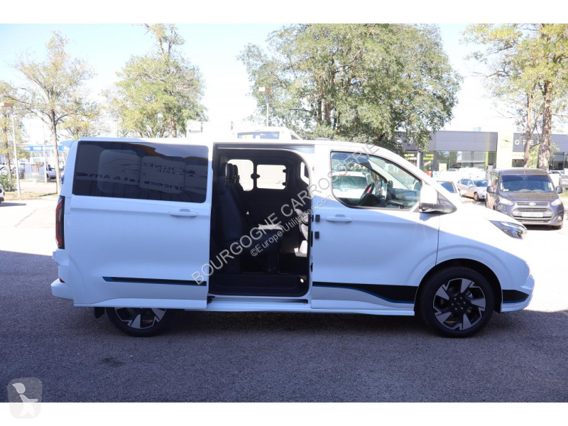 Véhicule utilitaire Ford