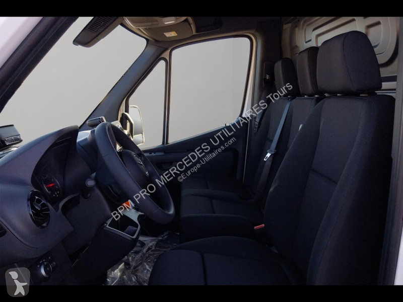 Véhicule utilitaire Mercedes 319 CDI