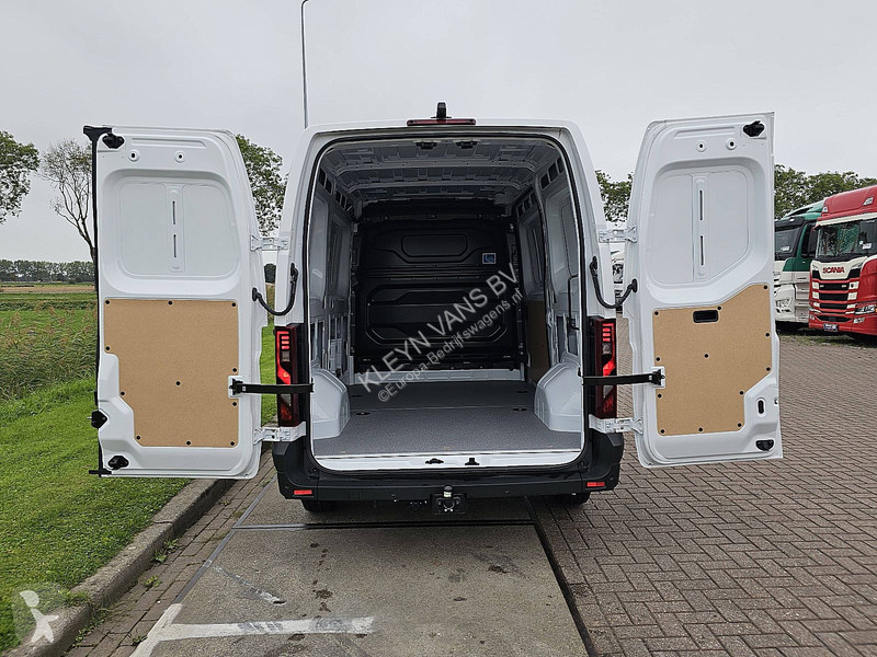 Užitkové vozidlo Renault 2.0 L2H2 LED Trekhaak