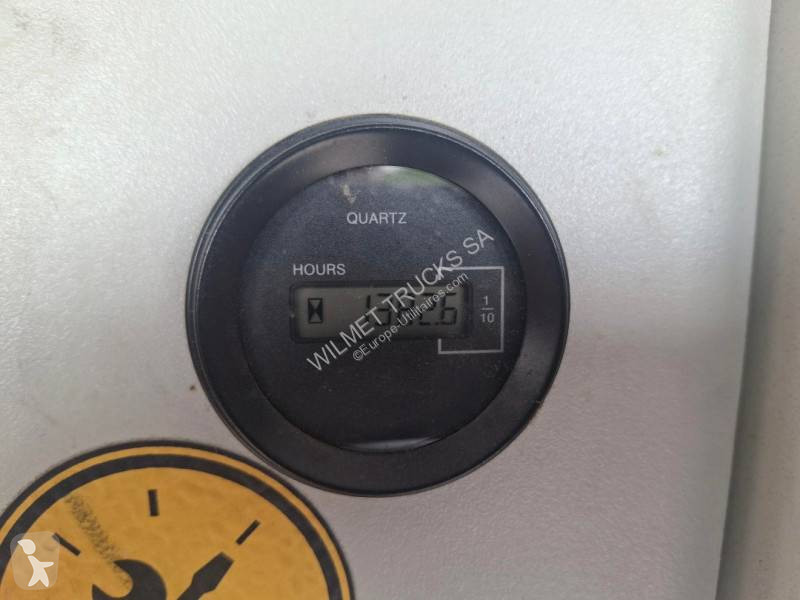Véhicule utilitaire Renault 2.3 DCI 130