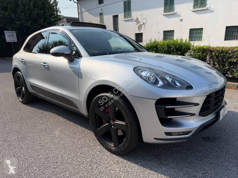 Véhicule utilitaire Porsche