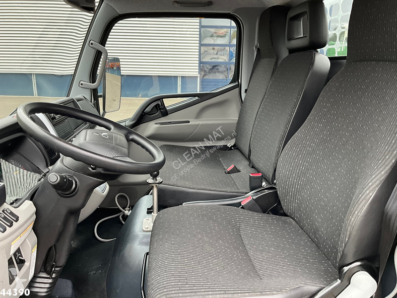 Užitkové vozidlo Fuso 3513 Euro 6 Kipper 2m³