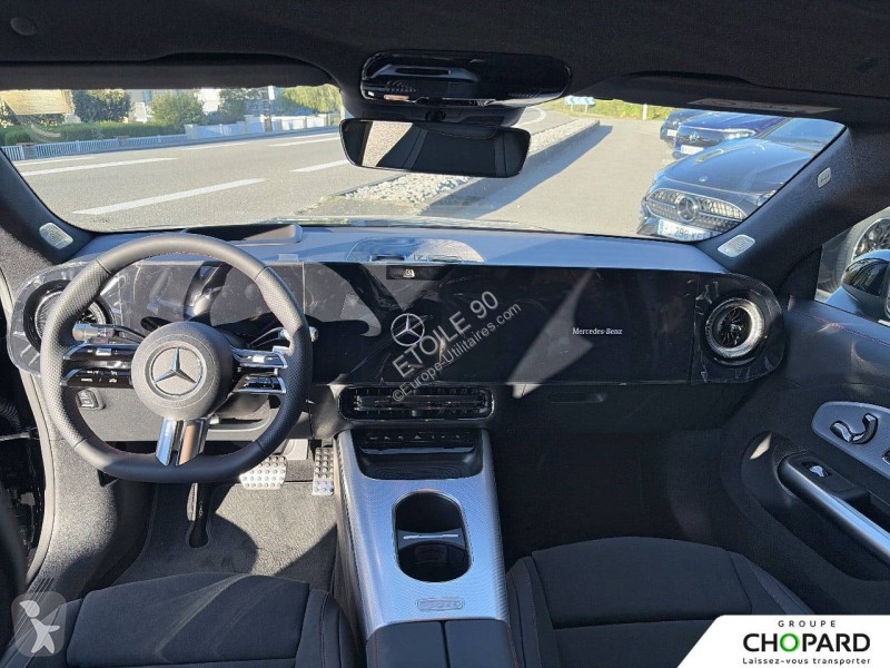 Véhicule utilitaire Mercedes CLA Shooting Brake...