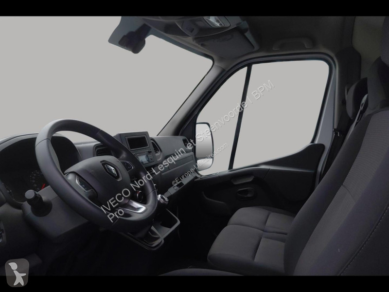 Véhicule utilitaire Renault Fg F3300 L2H2 2.3...