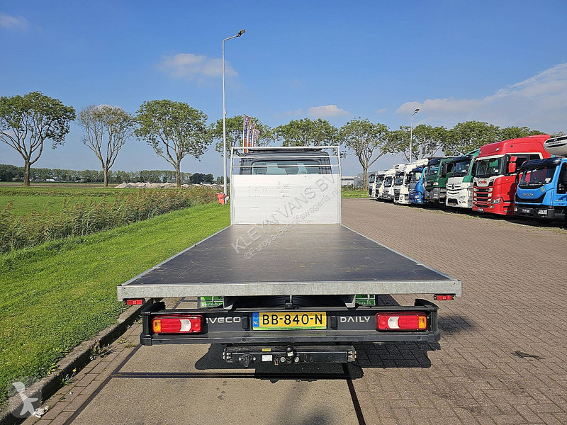 Véhicule utilitaire Iveco 50C18 N2 3.0Ltr NAP...