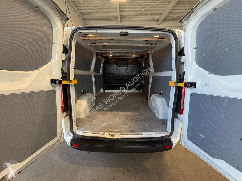 Véhicule utilitaire Ford 300 2.0 TDCI L2H1 Trend