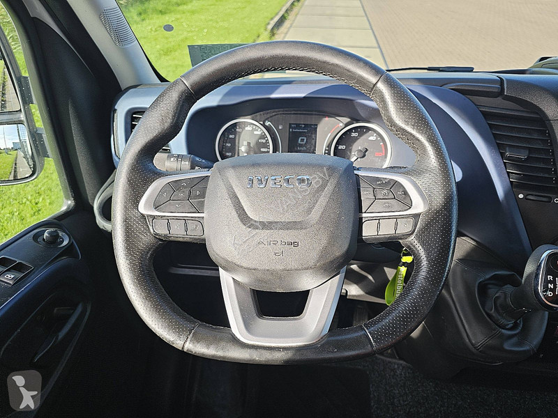 Veicolo commerciale Iveco 40C18 3.0 ltr ac aut...