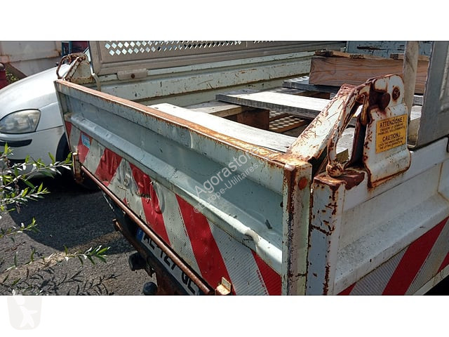 Коммерческий автомобиль Piaggio PORTER