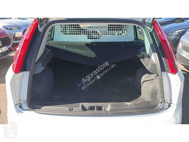 Коммерческий автомобиль Fiat PUNTO