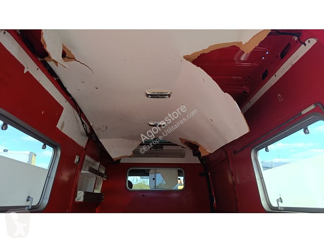Коммерческий автомобиль Renault MASTER