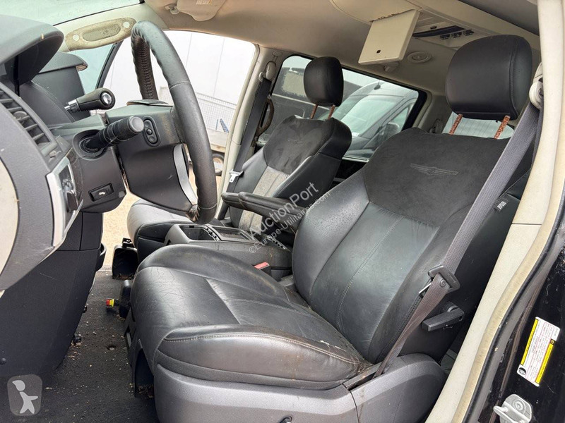 Chrysler 2.8 CRD Limited van