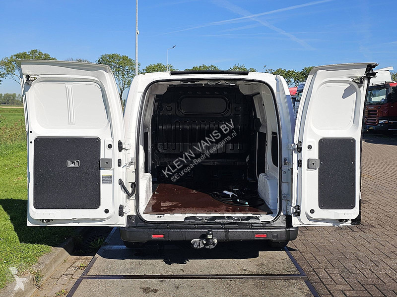 Nyttofordon Nissan ac aut wltp 200 kms E