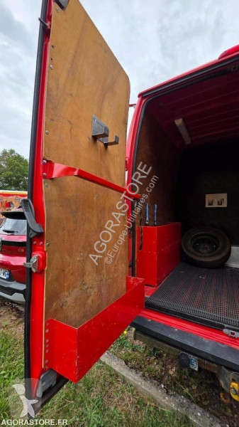 Samochód dostawczy Peugeot BOXER