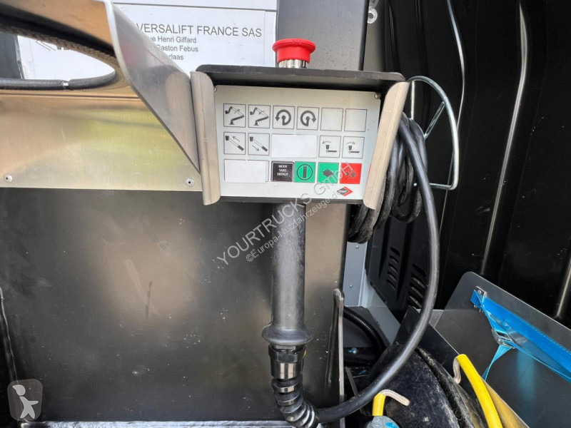 عربة نفعية Renault Versalift VDTL 14m 2...