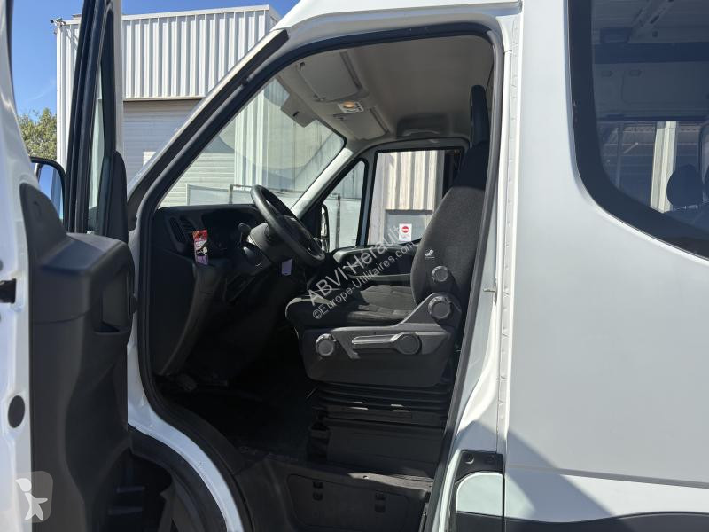 Nyttofordon Iveco 35C18V12
