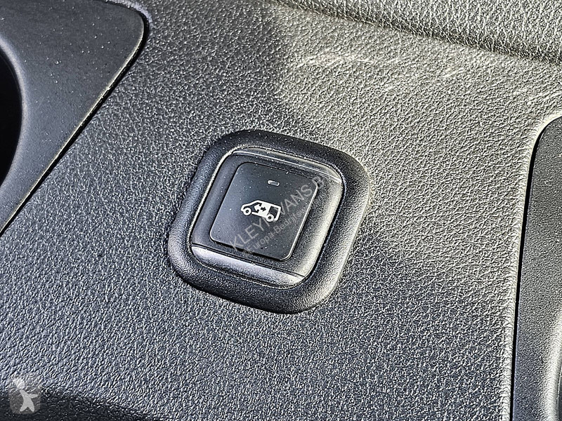 Autoutilitară Mercedes 319 L2H2 V6 3,5trekhaak