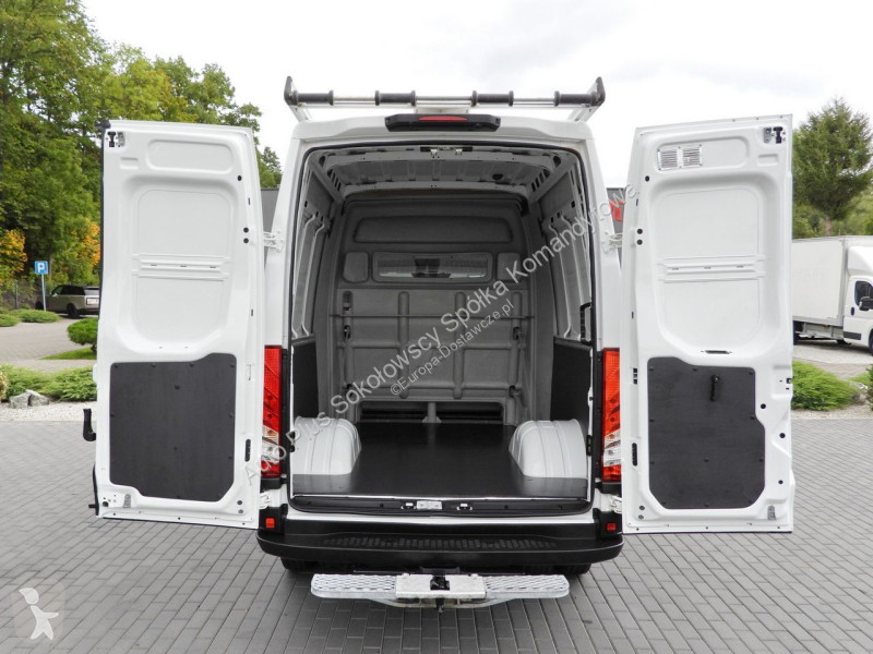 عربة نفعية Iveco 35C16 DAILY
