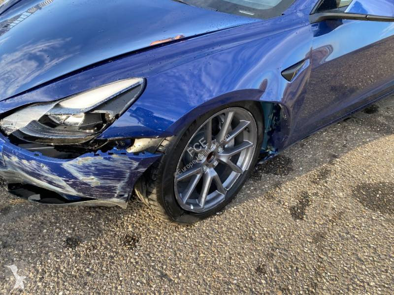 Véhicule utilitaire Tesla