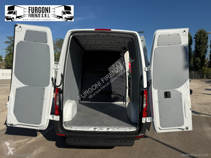 عربة نفعية Mercedes F32/30 214CDI TN Furg. Pro