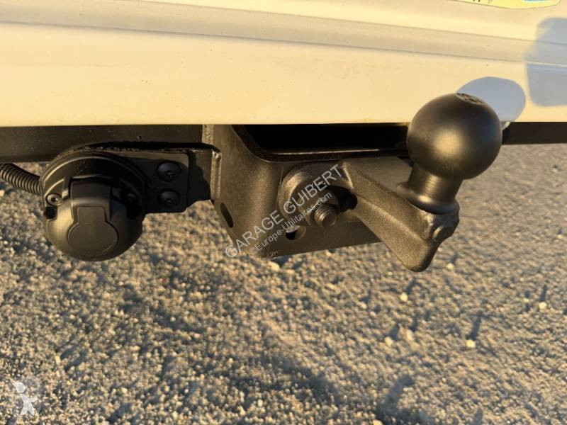 Véhicule utilitaire Renault RJ 3T500 130 CONFORT