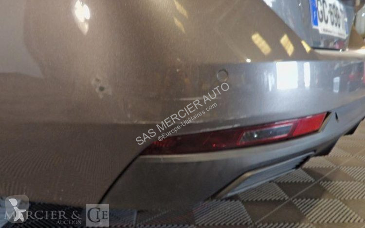 Samochód dostawczy Peugeot
