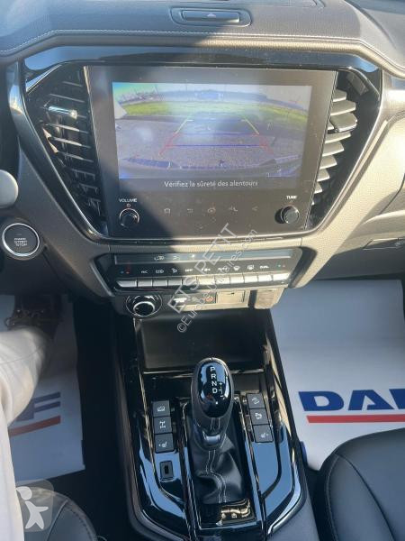Véhicule utilitaire Isuzu N60 SPACE NITROSPORT