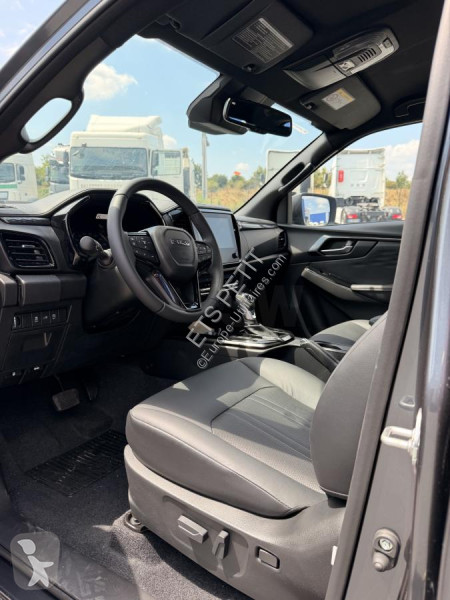 Коммерческий автомобиль Isuzu