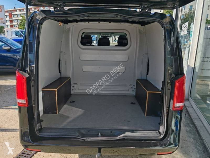 Mercedes  van
