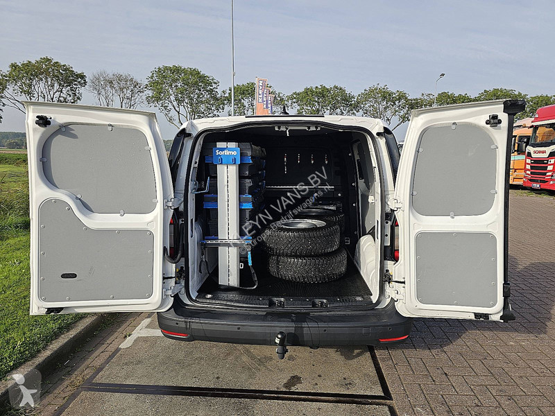 Véhicule utilitaire Volkswagen 2.0 L1 LED Navi...