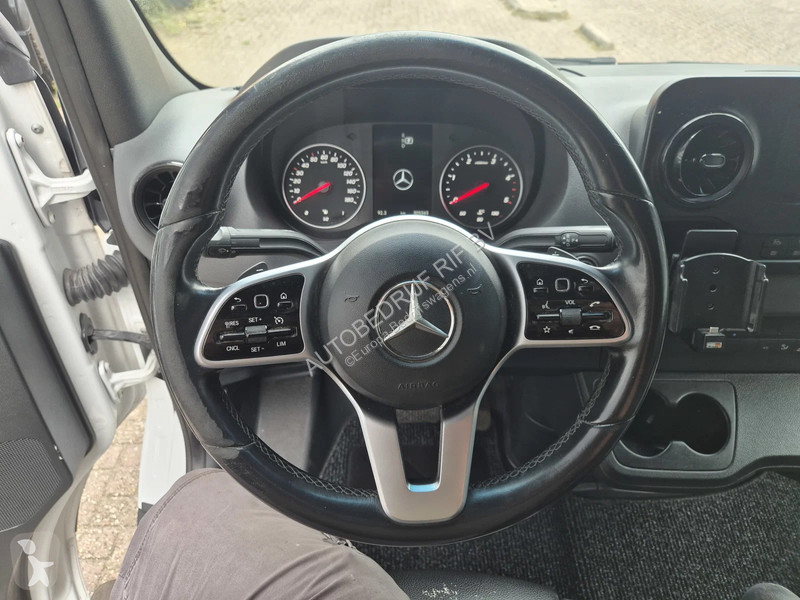 Véhicule utilitaire Mercedes 316 CDI/ L2H1/Aut/...