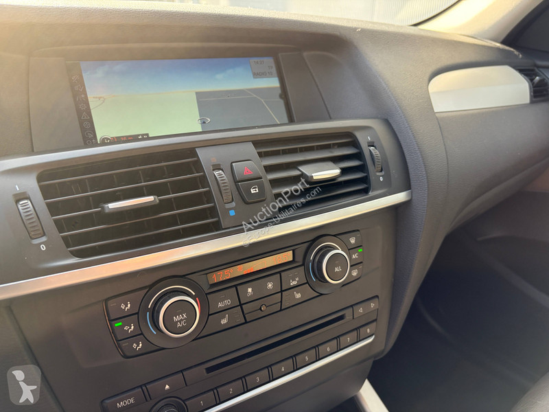 Véhicule utilitaire BMW