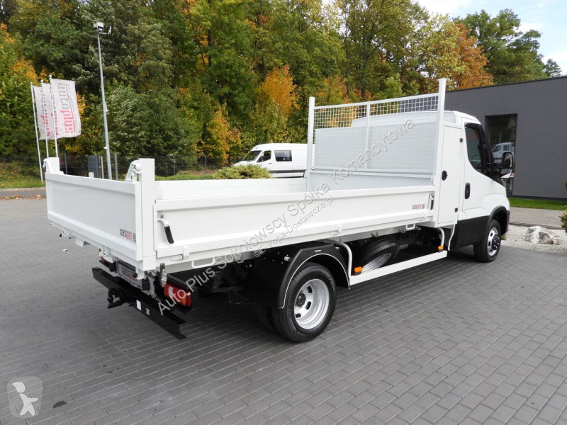 Véhicule utilitaire Iveco 35C16 DAILY