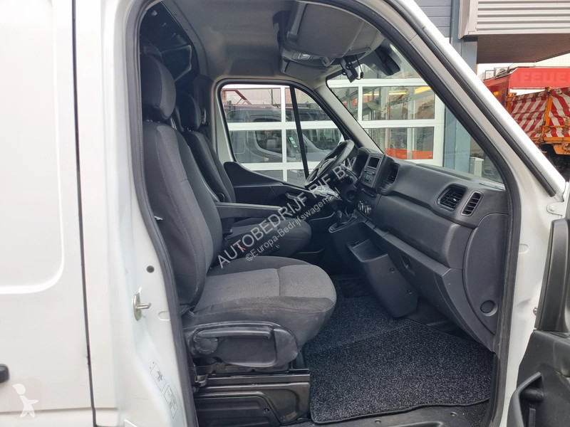 Véhicule utilitaire Renault 2.3 DCI Hoogwerker...