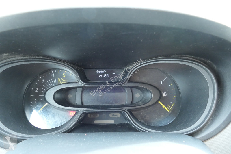 Véhicule utilitaire Renault Trafic 1,6 dCi L1H1...