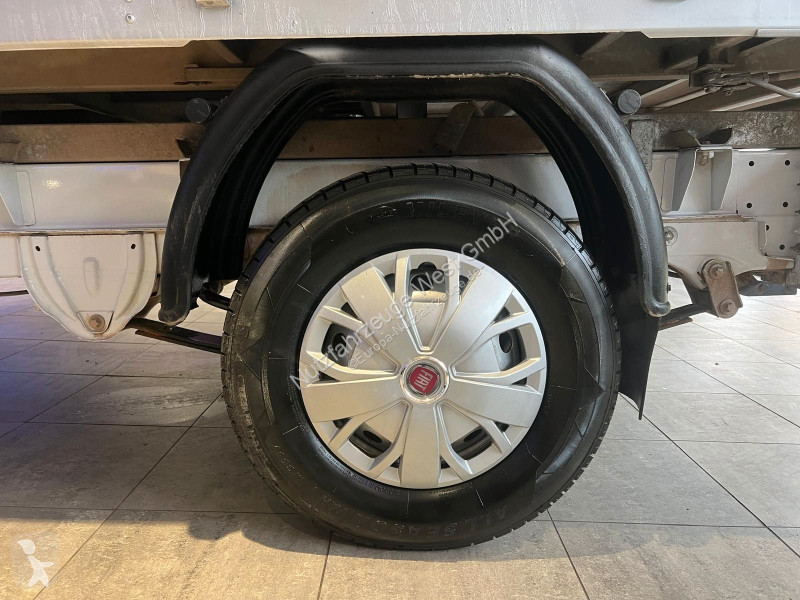 Véhicule utilitaire Fiat...