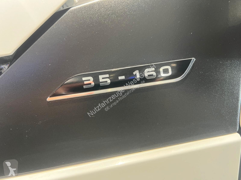 Užitkové vozidlo Iveco 35S16...