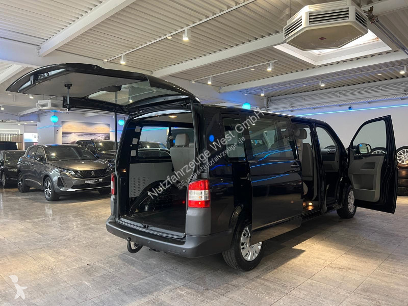 Véhicule utilitaire Volkswagen T5...