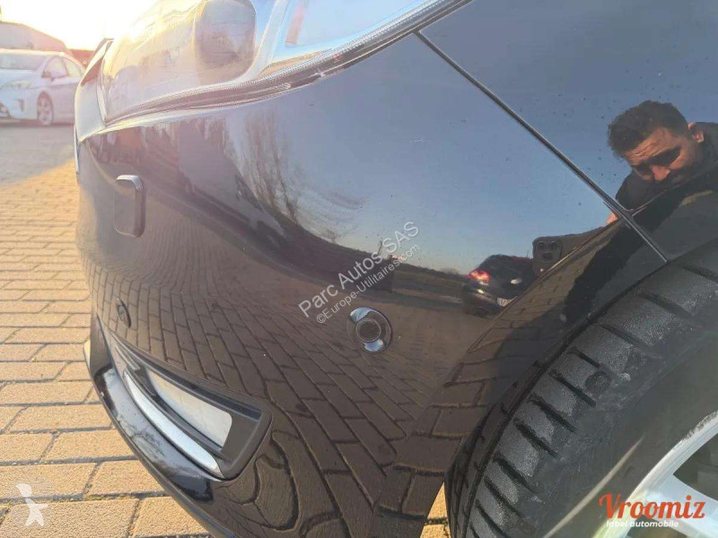 Véhicule utilitaire Ford