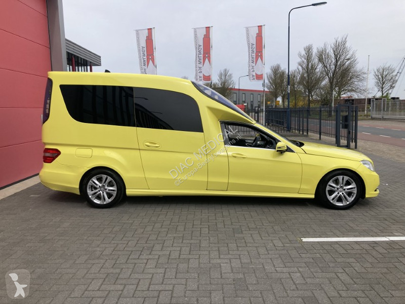 Véhicule utilitaire Mercedes Diesel E- CDI WITH...