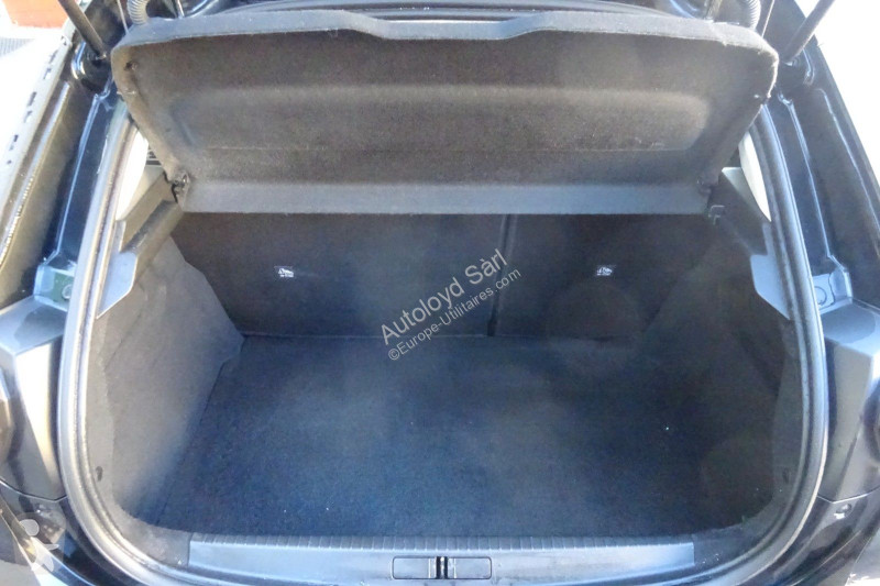 Véhicule utilitaire Opel 1,2 i 75