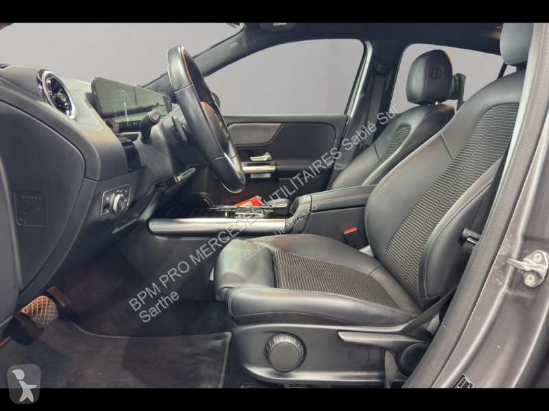 Véhicule utilitaire Mercedes GLA 250 e...