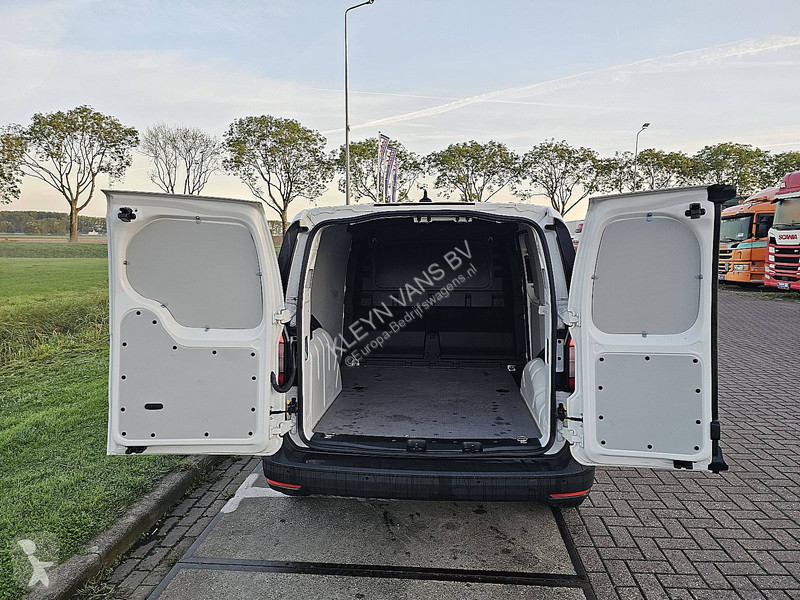 Véhicule utilitaire Volkswagen 2.0 L1 CarPlay...