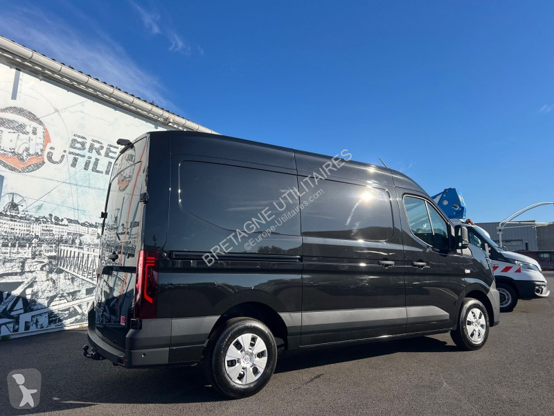 Nissan INTERSTAR FG NEUF: L2H2 3T5 2.0 DCI...