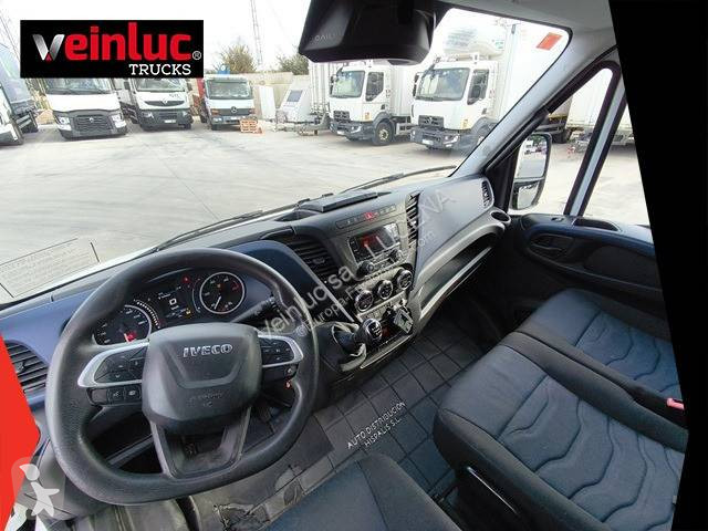 Véhicule utilitaire Iveco 72 C 18