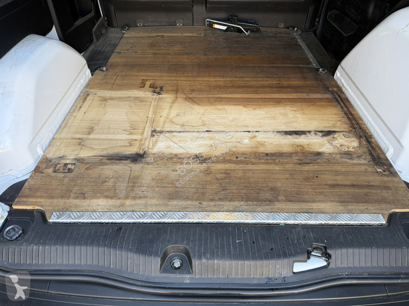 Véhicule utilitaire Nissan 1.3 130PK