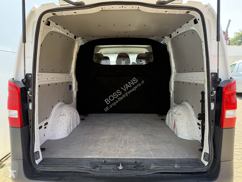 Véhicule utilitaire Mercedes 114 1.9 CDI DC