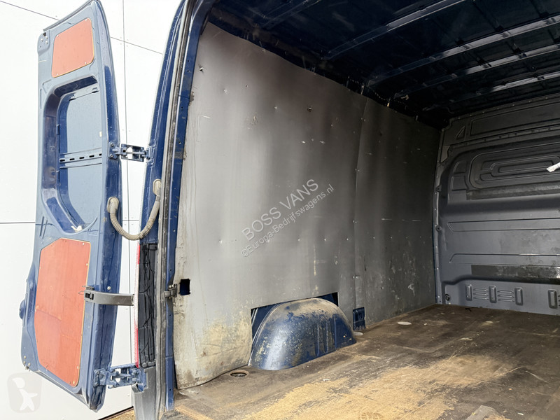 Véhicule utilitaire Mercedes 317 1.9 CDI